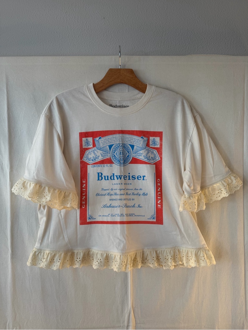 Budweiser White Graphic Vintage Eyelet Lace-Trim Crop Top with Red & Blue Logo